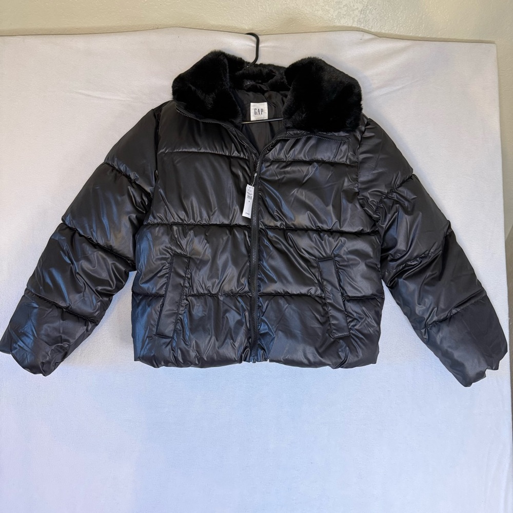 Gap Black Puffer Jacket Womens Medium Faux Fur Collar NWT Cropped‎